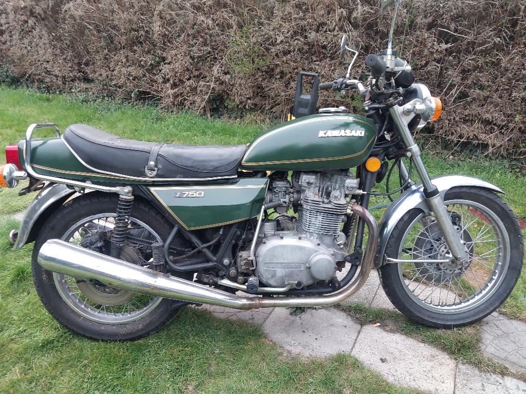 Kawasaki KZ750 750cc Twin, 750 cm³, Plus de 35 kW, 2 cylindres, Naked bike