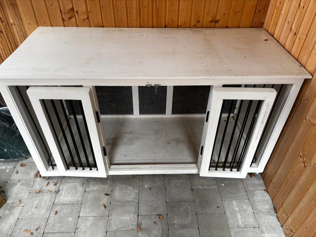 Op maat gemaakt honden kot, Ophalen, Zo goed als nieuw