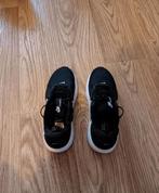 Chaussures de course Nike noires et blanches, taille 41, Vêtements | Hommes, Nike, Comme neuf, Enlèvement, Chaussures de sport