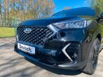Hyundai Tucson 1.6 t-gdi isg n-line 2wd dct-7 5d 130kw, Auto's, Hyundai, Gebruikt, Leder en Stof, Zwart, Bedrijf