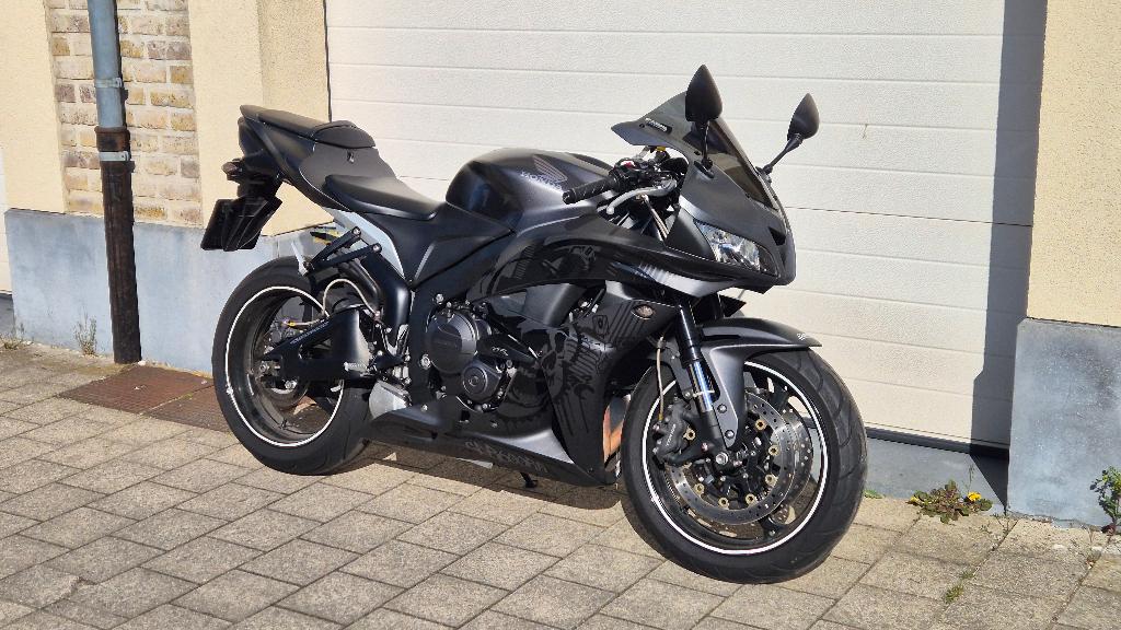 Honda CBR 600RR Graffiti Edition 2008 Te Koop!, Motos, Motos | Honda, Plus de 35 kW, Super Sport, Particulier, Éclairage LED