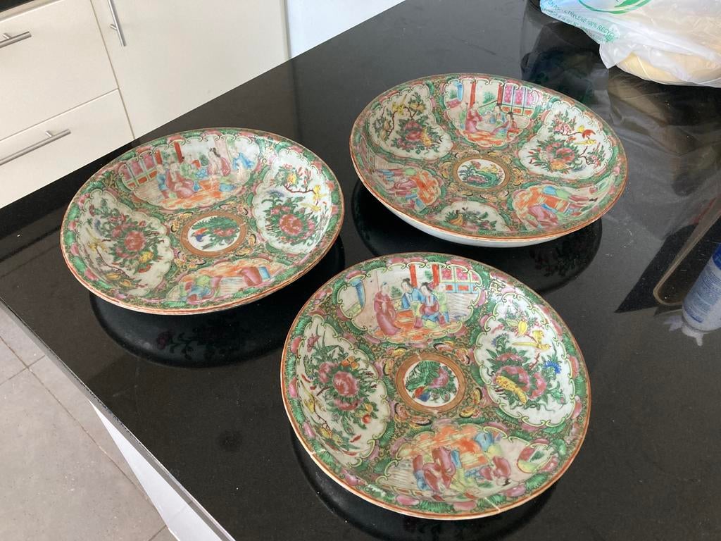 Set de 3 assiettes anciennes à motifs orientaux, Maison & Meubles, Cuisine | Vaisselle, Enlèvement, Utilisé, Céramique, Assiettes(s)