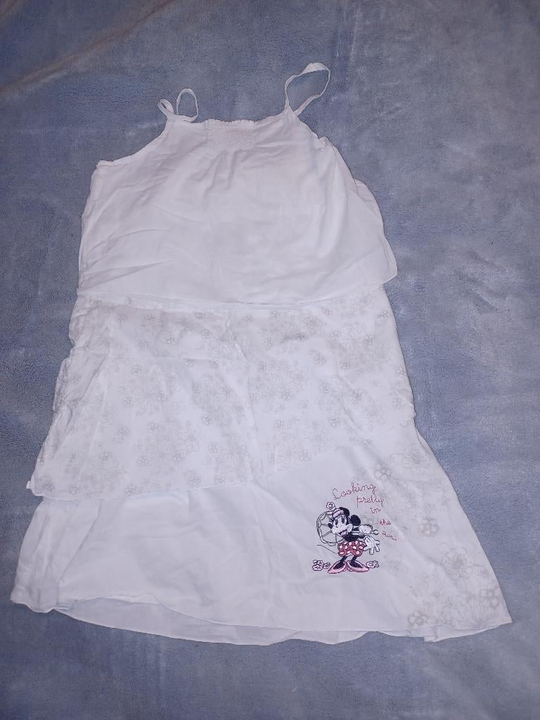 2 robes pour 5euros taille 10 ans, Kinderen en Baby's, Kinderkleding | Maat 140, Ophalen of Verzenden