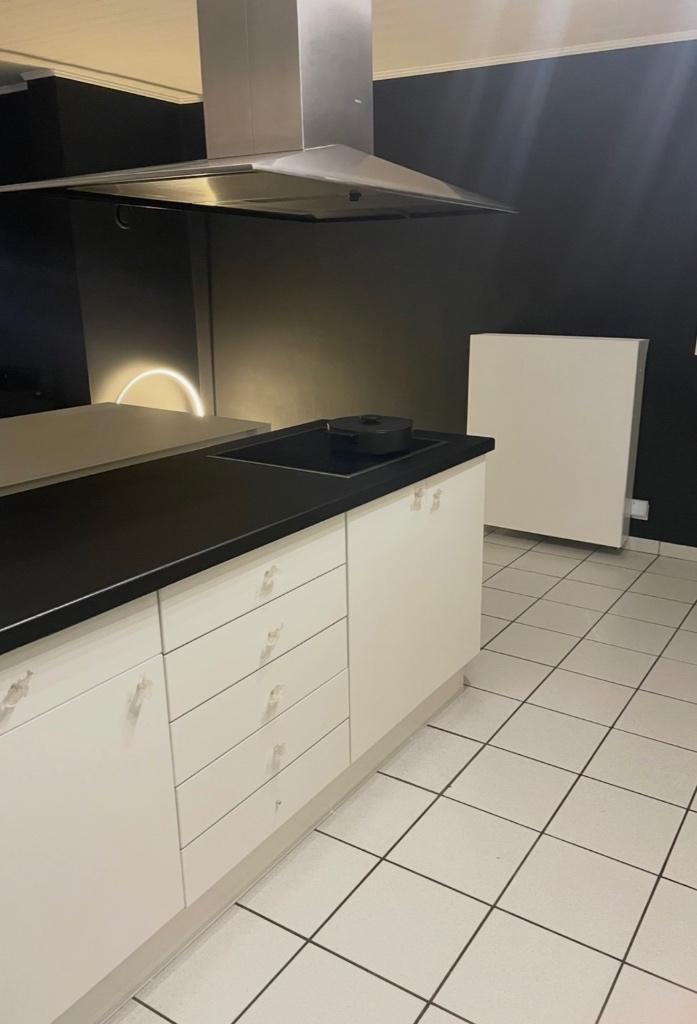 Cuisine équipée blanche, Huis en Inrichting, Keuken | Complete keukens, Gebruikt, U-keuken, Wit, Hout, Hoogglans of Gelakt, Ophalen