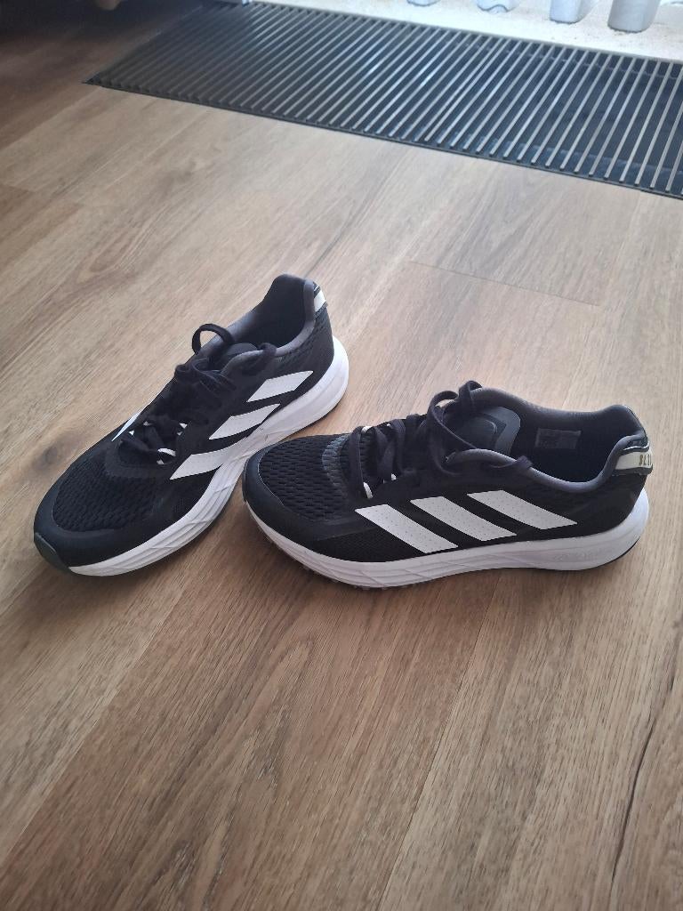 Sportschoenen adidas maat 38, Vêtements | Femmes, Chaussures, Enlèvement, Comme neuf, Chaussures de sports