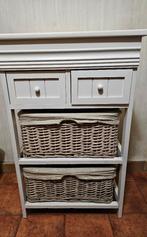 Kastje wit met rieten mandjes, Huis en Inrichting, Ophalen, Gebruikt