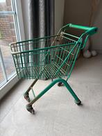 vieux caddie enfant, Enlèvement