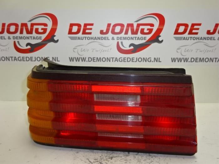 Feu arrière gauche d'un Mercedes SL, Autos : Pièces & Accessoires, Éclairage, Mercedes-Benz, Utilisé, 3 mois de garantie, Enlèvement ou Envoi