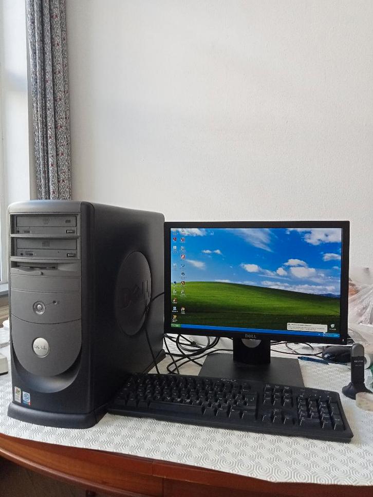 Dell-computer + kleurenlaserprinter, Computers en Software, Desktop Pc's, Met monitor, Ophalen