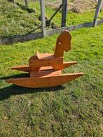 Schommelpaard, Ophalen