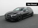 Mercedes-Benz A 200 AMG Line + PANORAMISCH DAK + MULTIBEAM L, Auto's, Stof, 4 cilinders, Zwart, 120 kW