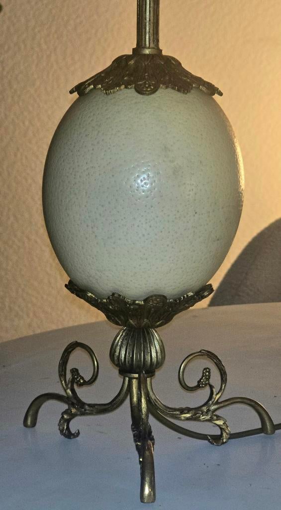 Lampe oeuf d autruche par Maison Charles #palmier d ore, Antiquités & Art