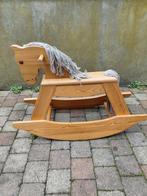 Cheval à bascule en bois, Enlèvement