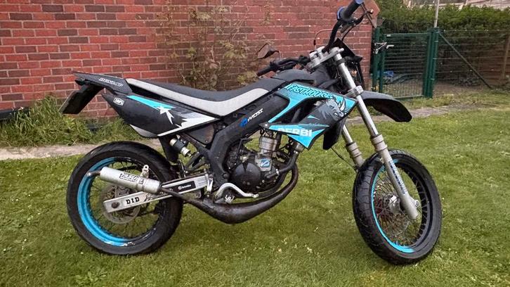 Gilera smr 50 77cc supermotard supermoto cross derbi cyclo, Vélos & Vélomoteurs, Cyclomoteurs | Derbi, Comme neuf, Enlèvement