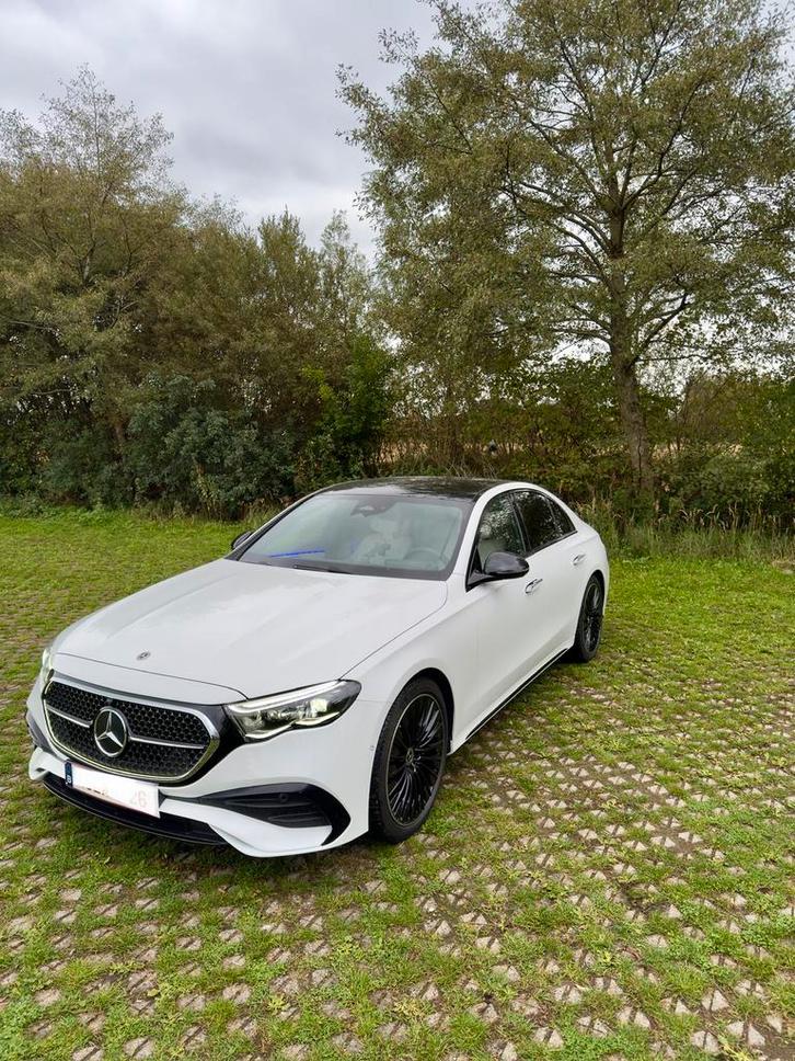 Ensemble haut de gamme AMG  hybride léger Mercedes Benz E200, Autos, Mercedes-Benz, Particulier, Classe E, Caméra 360°, ABS, Caméra de recul