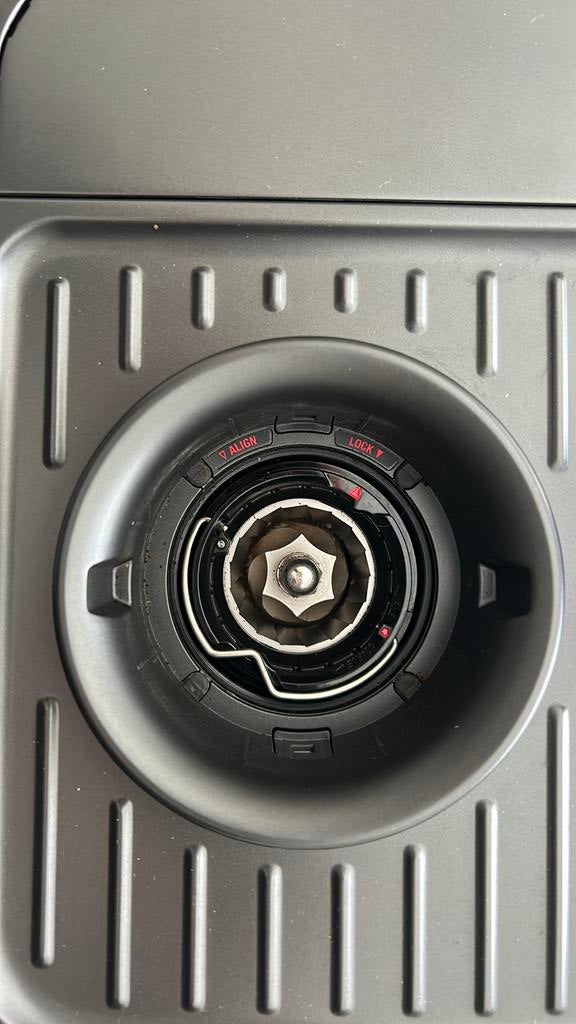 The Barista Pro, Café moulu, Machine à espresso, Réservoir d'eau amovible, Comme neuf