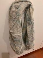 Foulard in zijde, Kleding | Dames, Ophalen of Verzenden, Zo goed als nieuw