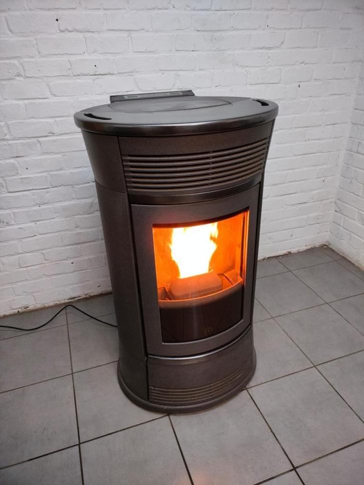 Edilkamin funny perfecte staat  te koop bij dealer, Huis en Inrichting, Overige Huis en Inrichting, Zo goed als nieuw, Ophalen of Verzenden