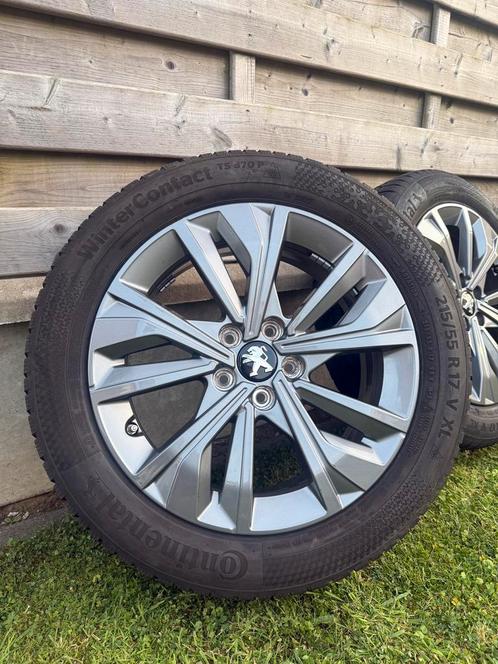 PEUGEOT 508 WINTERSET - 215/55/R17 NIEUWSTAAT, Auto-onderdelen, Banden en Velgen, Banden en Velgen, Winterbanden, 17 inch, 215 mm