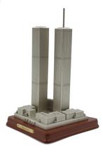 Twin towers schaalmodel. 1:1 hoger dan in het echt, Ophalen of Verzenden, Zo goed als nieuw