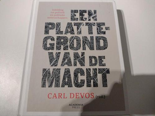 Carl Devos - Een plattegrond van de macht 2023, Livres, Politique & Société, Comme neuf, Enlèvement