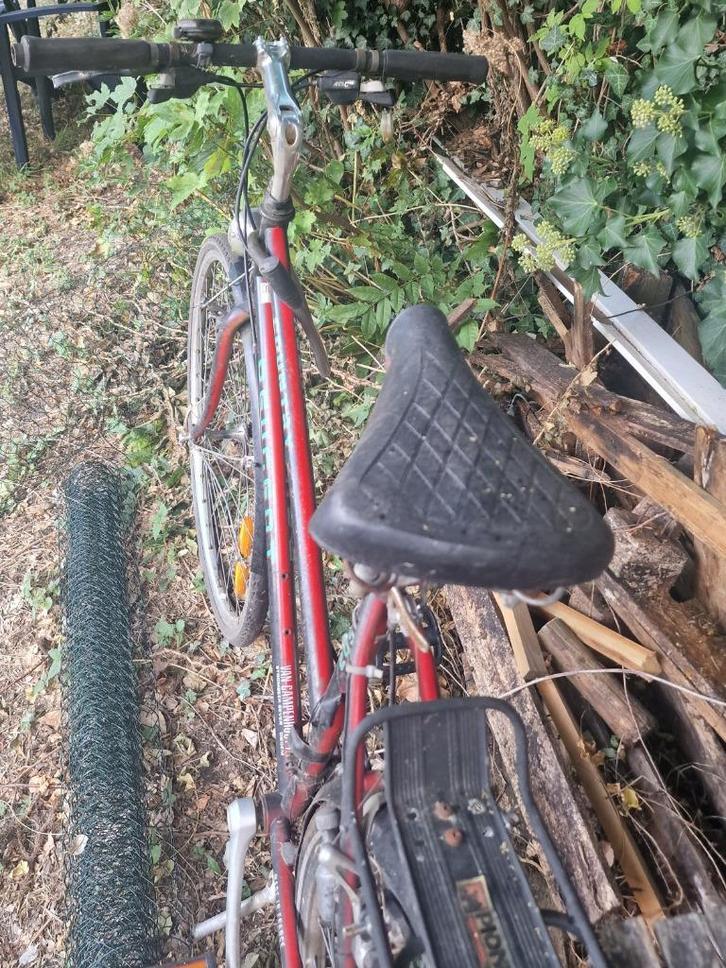 Vier oude fietsen, Fietsen en Brommers, Fietsen | Oldtimers, Ophalen