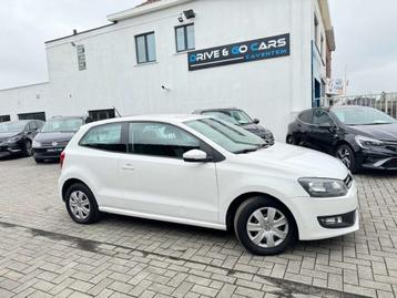 Volkswagen Polo 1.2i Trendline - CarPlay * 1 JAAR GARANTIE * beschikbaar voor biedingen