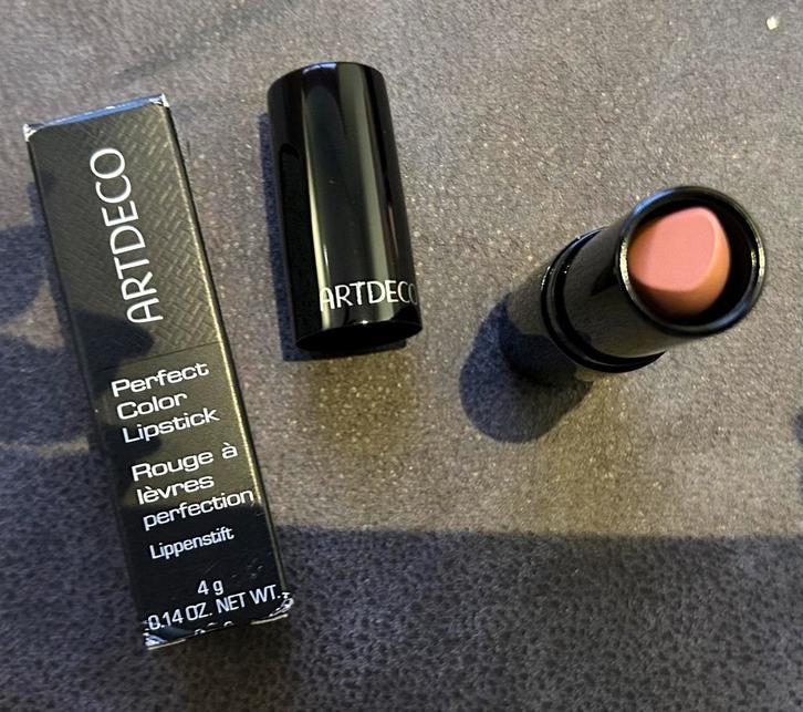 Artdeco Perfect Color Lipstick 879 Fairy Nude –nieuw in doos, Handtassen en Accessoires, Uiterlijk | Cosmetica en Make-up, Nieuw
