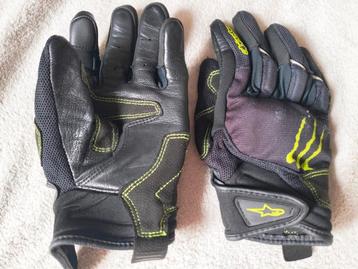 gants alpine star monster energy  disponible aux enchères