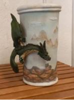 Beau grand vase en faïence avec dragon vert, Antiquités & Art, Enlèvement ou Envoi