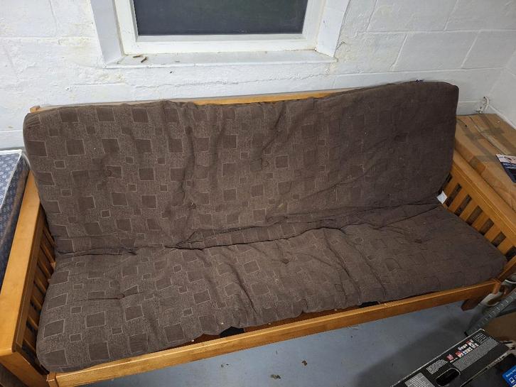 Futon, Maison & Meubles, Tables | Tables de salon, Utilisé, Pin, Enlèvement