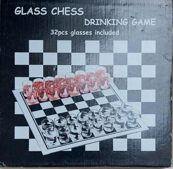 Glazen drankspel - schaken beschikbaar voor biedingen