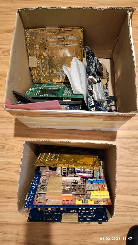 Intel en AMD moederborden - Core2Duo en Core2Quad socket 775, Computers en Software, Moederborden, Gebruikt, Intel, Ophalen