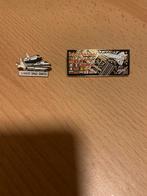 Lot van 2 retro Pins van het Space Center, Ophalen of Verzenden, Zo goed als nieuw