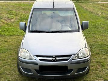 Voiture Automatique beschikbaar voor biedingen