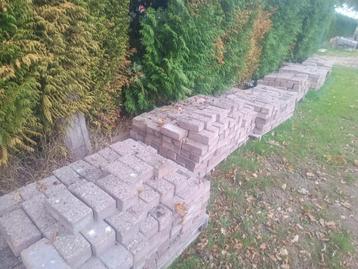 Klinkers op pallet beschikbaar voor biedingen