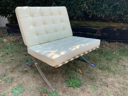 Barcelona chair REPLICA Mies van der Rohe in zeer goede staa, Huis en Inrichting, Fauteuils, Zo goed als nieuw, Ophalen