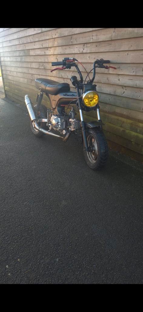 50 cc dax met extra, Fietsen en Brommers, Brommers | Crossbrommers, Ophalen