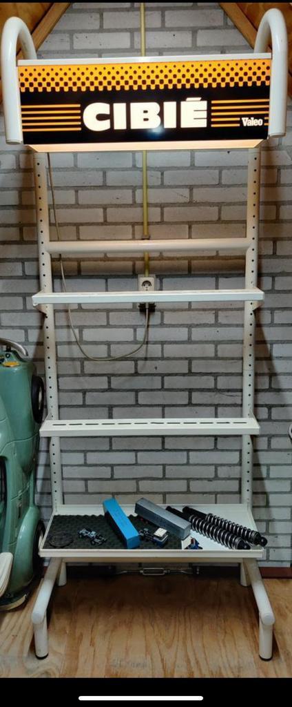 Prachtige vintage Cibie lichtbak display / reclame stelling, Verzamelen, Merken en Reclamevoorwerpen, Zo goed als nieuw, Ophalen