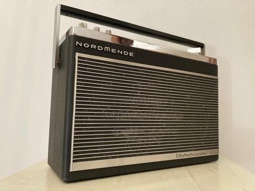 Vintage Nordmende Globetraveler Pro transistor uit 1969, Audio, Tv en Foto, Radio's, Gebruikt, Transistorradio, Ophalen of Verzenden