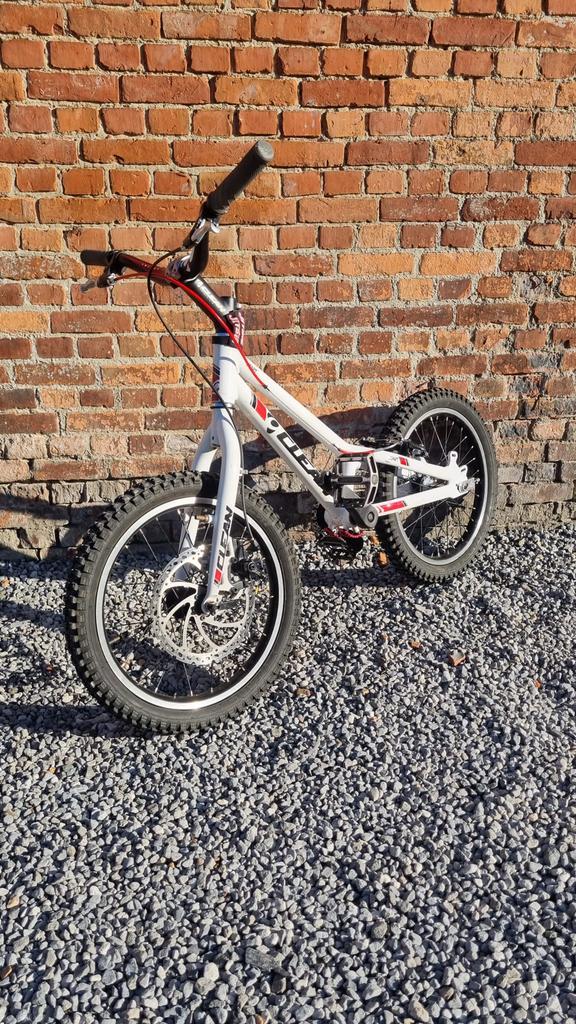 Trial bike 18”clean, Fietsen en Brommers, Fietsen | Crossfietsen en BMX, Gebruikt, 16 tot 20 inch, Aluminium, V-brakes, Ophalen