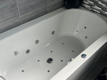 bain à bulle à l'état neuf, Enlèvement, Comme neuf, Pierre, Baignoire