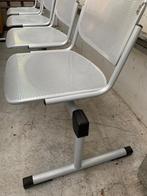 Stoelenrij 4 stuks aan elkaar in metaal, Huis en Inrichting, Stoelen, Gebruikt, Ophalen of Verzenden, Vier, Metaal