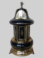 Vintage bordeaux muziekdoos email (automaat Swiss reuge), Enlèvement