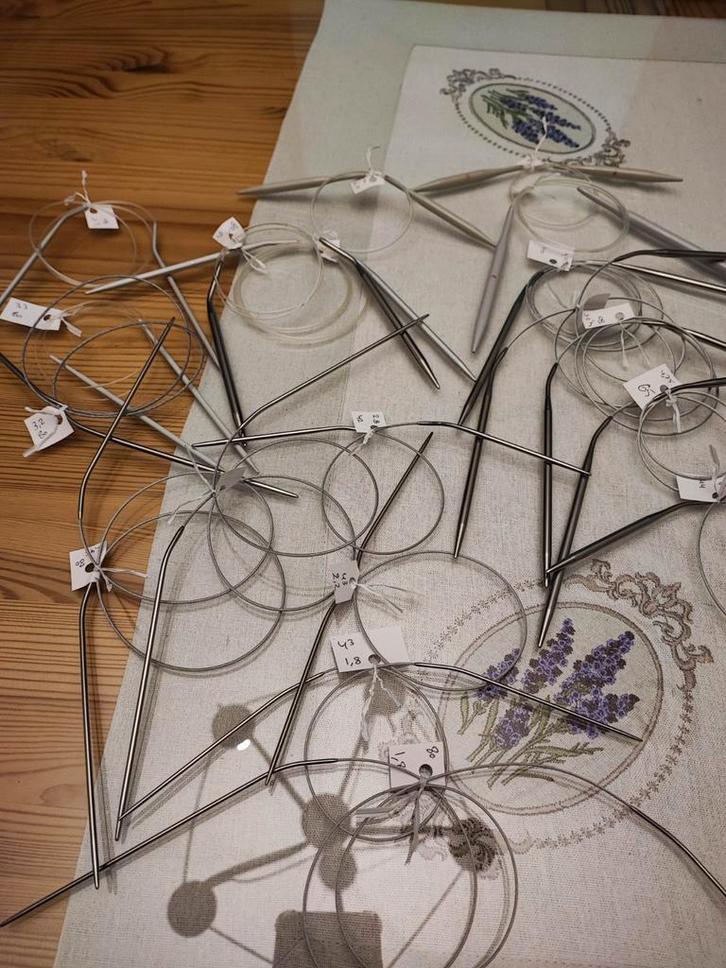 Rondbreinaalden en etui, Hobby en Vrije tijd, Breien en Haken, Zo goed als nieuw, Breien, Naald, Ophalen of Verzenden