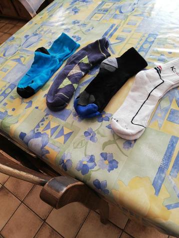 4 paires de chaussettes. Pointure 39 - 42.