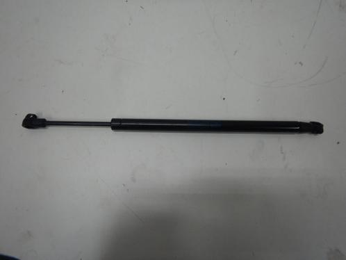 Audi A4 8W Sedan Gasveer Motorkap 8W5827919, Auto-onderdelen, Carrosserie, Audi, Gebruikt, Ophalen of Verzenden