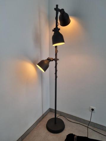 Lamp HEKTAR Ikea beschikbaar voor biedingen