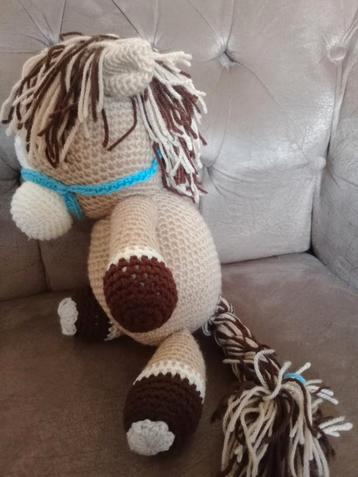 Mooie hand gemaakte knuffels beschikbaar voor biedingen