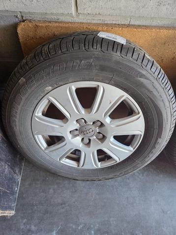 Audi zomerset 215/65R16 op velg beschikbaar voor biedingen